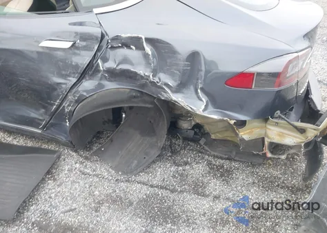 2018 Tesla Model S 100D/75D/P100D из США, поврежденный, VIN 5YJSA1E23JF256724